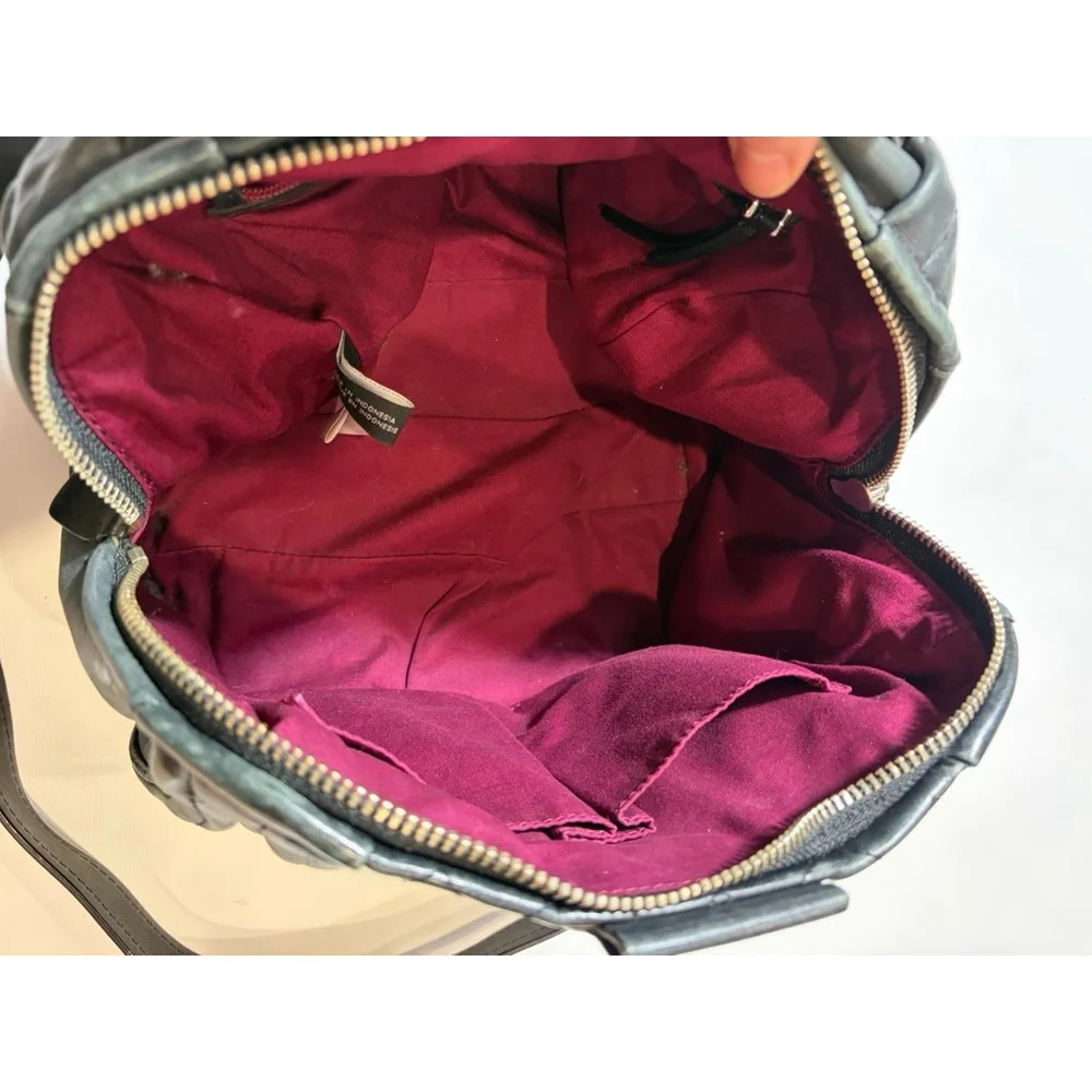 Marc by Marc Jacobs Black Quilted Leather Satchel Crossbody Bag - Picture 16 of 16